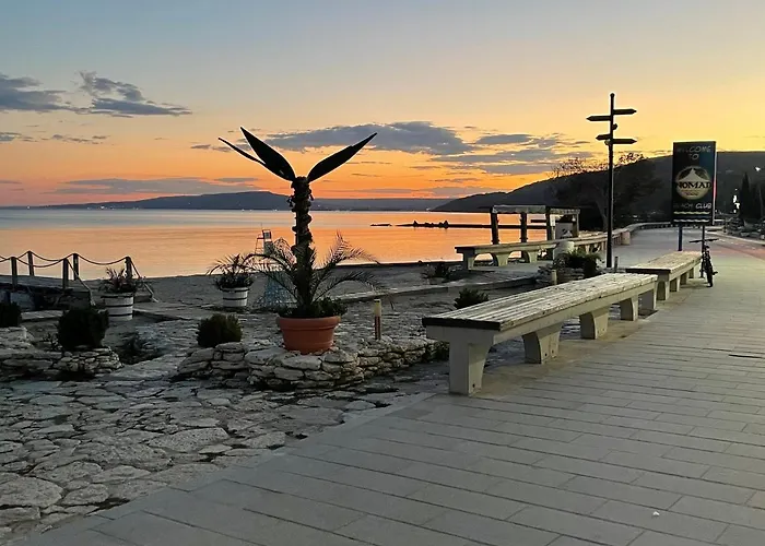 View Апартамент